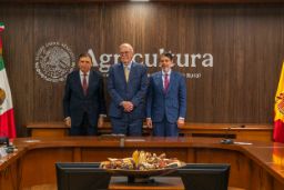 Viaje oficial del ministro Planas a México