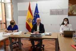 PRESIDIDO POR EL DIRECTOR GENERAL DE LA INDUSTRIA ALIMENTARIA  