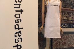 HOY, EN LA EMBAJADA DE ESPAÑA EN LA CAPITAL FRANCESA