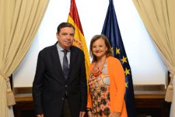 Hoy, en la sede del Ministerio 

