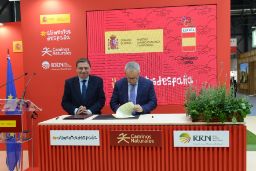 HOY, EN LA FIRMA DE UN PROTOCOLO GENERAL DE ACTUACIÓN ENTRE EL MINISTERIO DE AGRICULTURA, PESCA Y ALIMENTACIÓN Y EL COMITÉ OLÍMPICO ESPAÑOL 