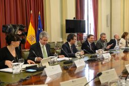 TRAS LA REUNIÓN QUE HA MANTENIDO HOY CON LAS ASOCIACIONES DE CONSUMIDORES Y USUARIOS