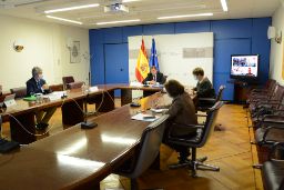 Hoy, en una reunión por videoconferencia   