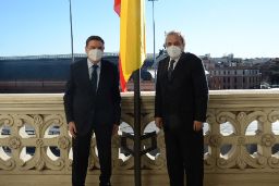 Hoy, en la sede del ministerio 