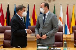 HOY, EN ALICANTE, JUNTO AL COMISARIO DE MEDIO AMBIENTE, OCÉANOS Y PESCA DE LA UE    