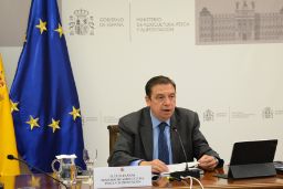 PRESIDIDA POR EL MINISTRO LUIS PLANAS  