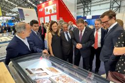 Hoy, en Vigo, en la feria Conxemar