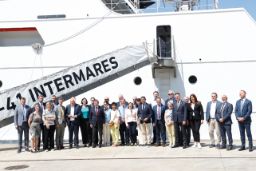 En el buque escuela “Intermares”