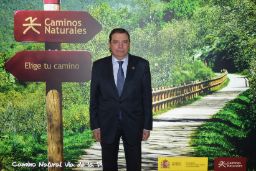 En el estand del Ministerio de Agricultura, Pesca y Alimentación en FITUR