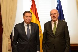 Hoy, en la sede del ministerio  