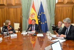 Hoy, en una reunión con Cepesca y Cofradías de Pescadores 