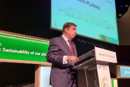 En la clausura de la VIII Conferencia Global de Agricultura Familiar 