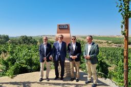 Hoy, en su visita a Bodegas Habla, en Trujillo (Cáceres) 