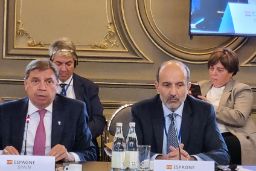 Hoy, en Dijon (Francia), en la reunión ministerial de la Organización Internacional de la Viña y el Vino