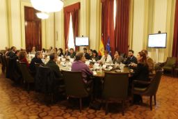 
Hoy, en la reunión mantenida en la sede del Ministerio 
