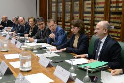 HOY, EN LA SEDE DEL MINISERIO