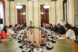 En una reunión celebrada hoy en la sede del ministerio 