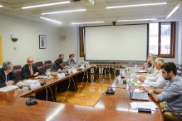 Reunión de la mesa de seguimiento de las 43 medidas de apoyo a agricultores y ganaderos 

