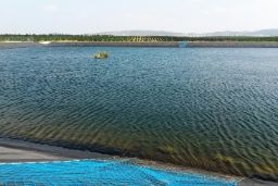 A través de la Sociedad Mercantil Estatal de Infraestructuras Agrarias (SEIASA),