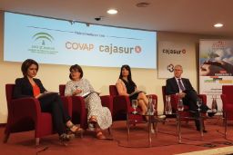 HOY, EN LA JORNADA “MUJERAGRO”, EN CÓRDOBA