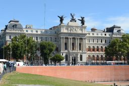 En el marco del fomento de la integración de cooperativas y otras entidades asociativas de ámbito agroalimentario 