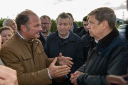 Hoy, en Sevilla, tras una reunión con organizaciones agrarias, cooperativas y el consejero de Agricultura de Andalucía 