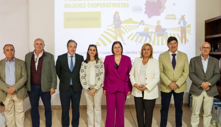 Hoy, en el IV Encuentro Interterritorial de Mujeres Cooperativistas, en Cazalla de la Sierra (Sevilla)