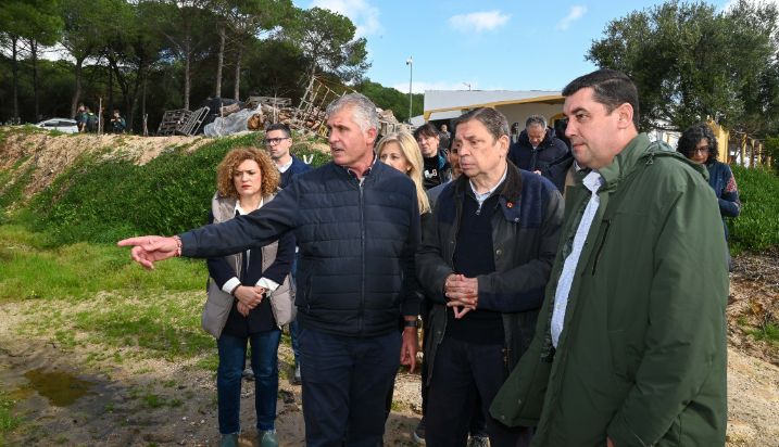 El ministro visita zonas agrarias dañadas en Andalucía
