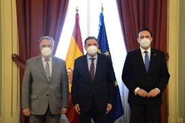 Hoy, en la firma del convenio con la Universidad de Córdoba y la Politécnica de Madrid