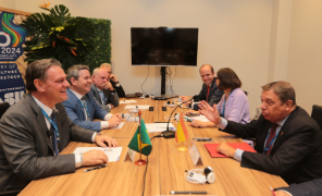 Planas con ministro Brasil Foto Ministerio de Brasil