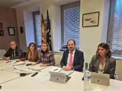 Hoy, durante una reunión mixta, presencial y por videoconferencia