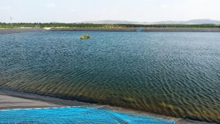 A través de la Sociedad Mercantil Estatal de Infraestructuras Agrarias (SEIASA),