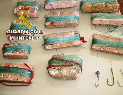 La Guardia Civil interviene varias artes prohibidas, usadas para pesca y caza indiscriminada de animales. Agentes del SEPRONA, procedieron a la...