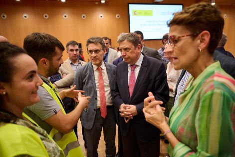 En el Foro de alto nivel sobre el relevo generacional en el sector agrario, que se ha celebrado hoy en Pamplona