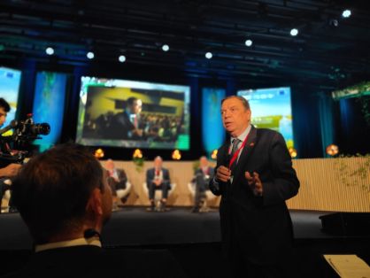 Hoy, en Bruselas, en la conferencia sobre el futuro de la agricultura y la alimentación organizada por la Comisión Europea