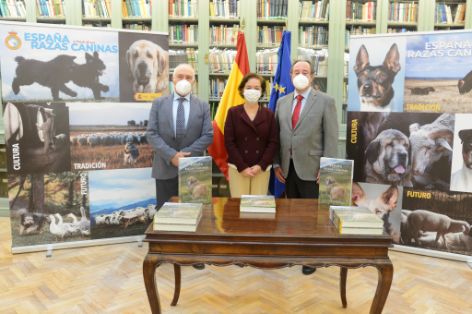 El MAPA y la Real Sociedad Canina de España coeditan el libro “España a través de sus razas caninas” 