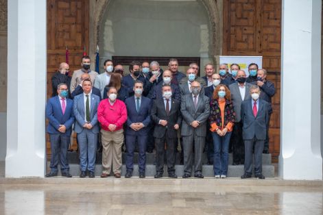 A TRAVÉS DE DOS CONVENIOS ENTRE LA SOCIEDAD ESTATAL SEIASA Y LOS REGANTES 