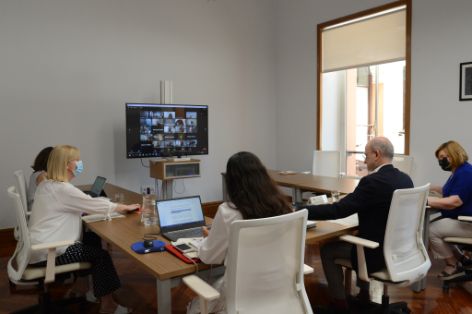 PRESIDIDO POR EL DIRECTOR GENERAL DE LA INDUSTRIA ALIMENTARIA  