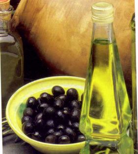 Hoy, en la Mesa Sectorial del Aceite de Oliva y la Aceituna de Mesa 