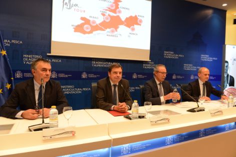 Hoy, en la clausura del acto de presentación de los programas europeos de promoción del jamón ibérico 