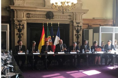 En la primera reunión del Comité Mixto del plátano, que ha contado con la asistencia de los ministros de Agricultura de Francia, Portugal y España 