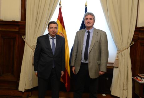 Hoy, en la sede del Ministerio