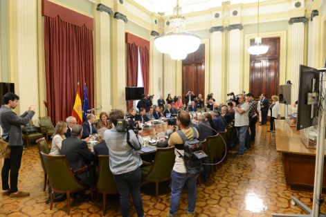 Hoy, tras la reunión con cooperativas, organizaciones profesionales agrarias y entidades agroalimentarias