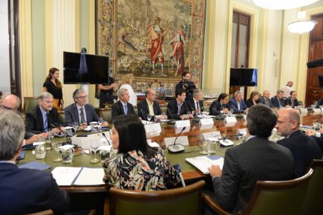 Hoy, tras la reunión con cooperativas, organizaciones profesionales agrarias y entidades agroalimentarias