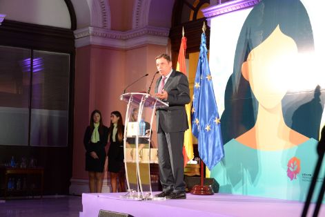 En la entrega de los X Premios de Excelencia a la Innovación para Mujeres Rurales 2019