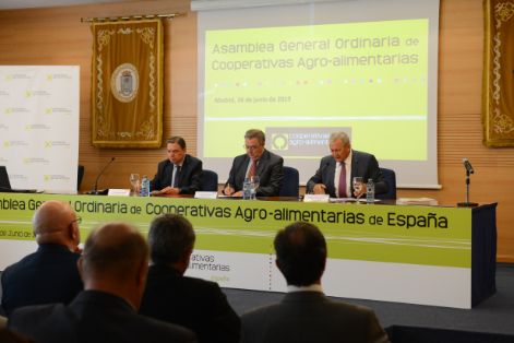 Hoy, en la clausura de la Asamblea de Cooperativas Agro-alimentarias de España 