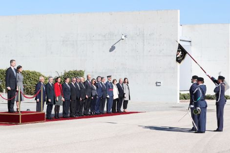 PARA REFORZAR LAS RELACIONES BILATERALES  