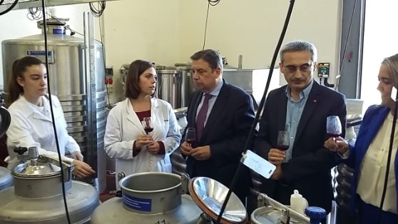 HOY, EN SU VISITA A LA RIOJA 