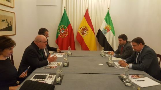 LOS MINISTROS DE AGRICULTURA HAN MANTENIDO UNA REUNIÓN BILATERAL EN MÉRIDA