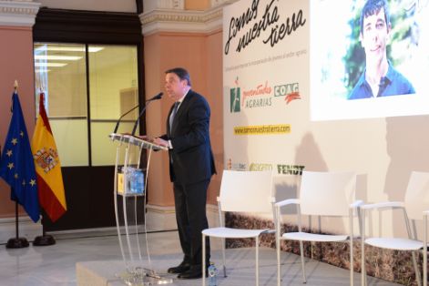 HOY, EN LA CLAUSURA DE LA PRESENTACIÓN DE LA CAMPAÑA PARA LA INCORPORACIÓN DE JÓVENES AL SECTOR AGRARIO